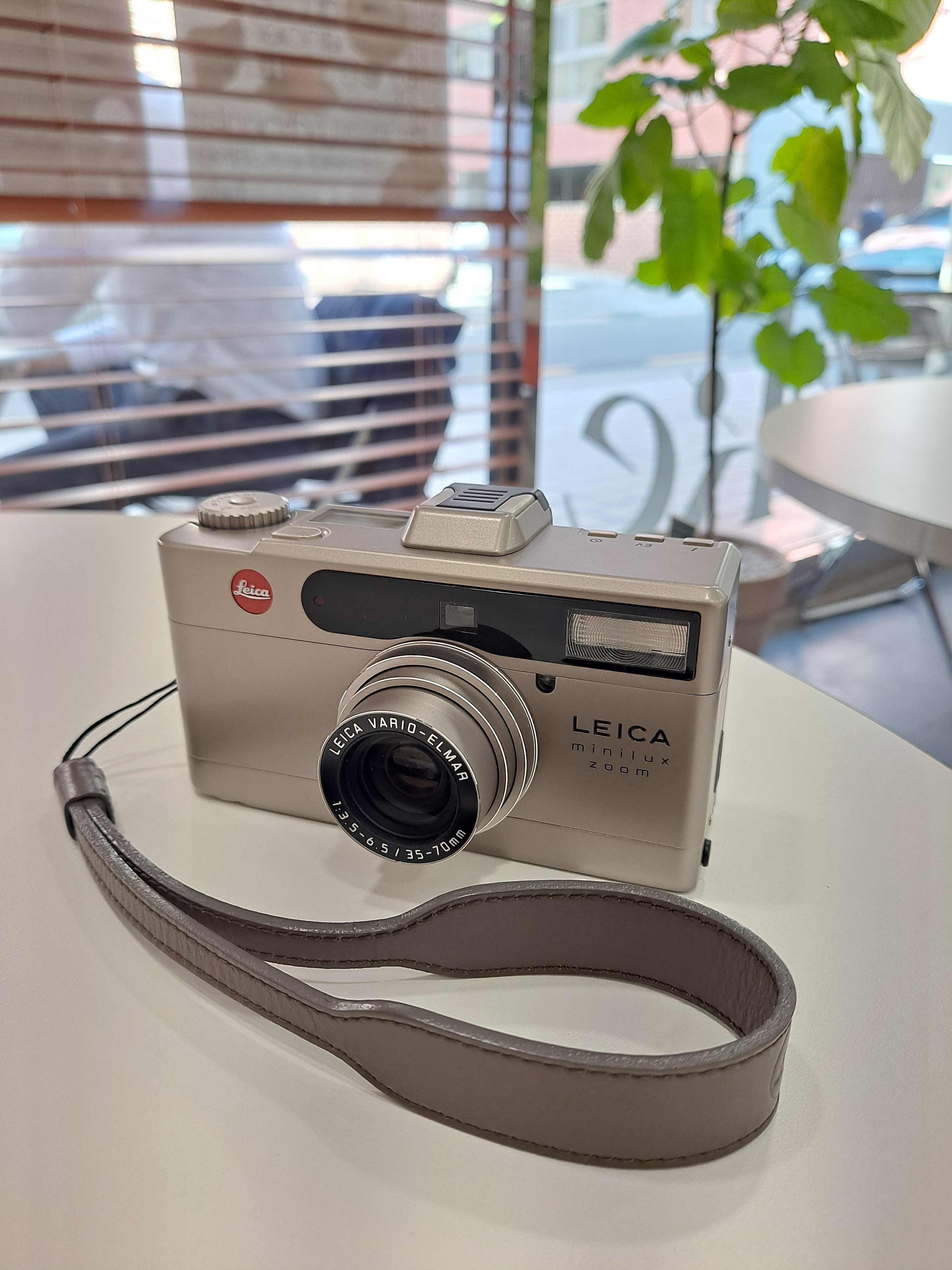 Leica Minilux Zoom