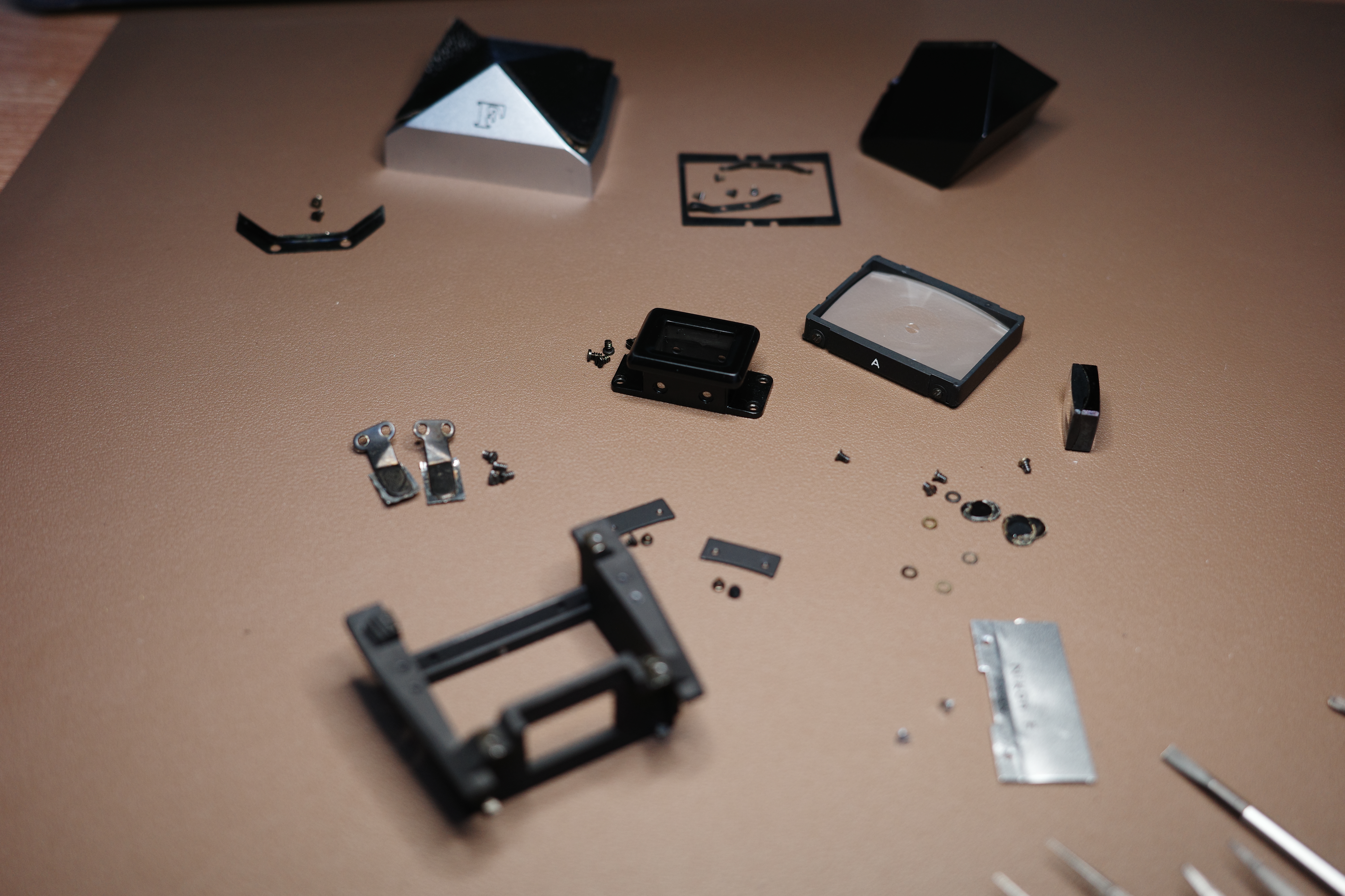 Nikon F Finder cleaning #2